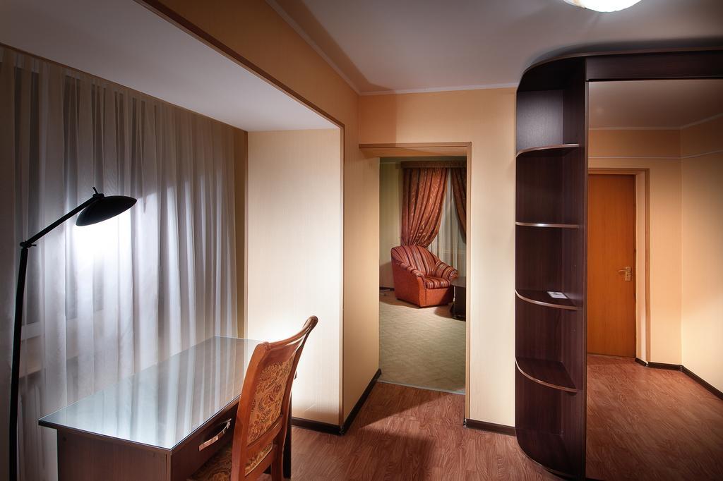 Hotel Edem Karagandy Zimmer foto